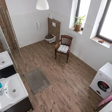فيلة Spacious House In The Rural Suburbs Of Krakow